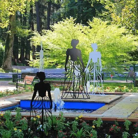 Le Beau Site Grand - Lovely Heritage Cocoon Park *