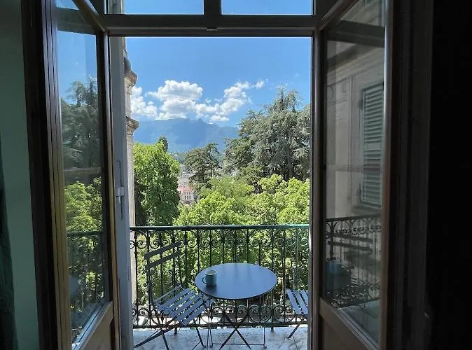 Le Beau Site Grand - Lovely Heritage Cocoon Park