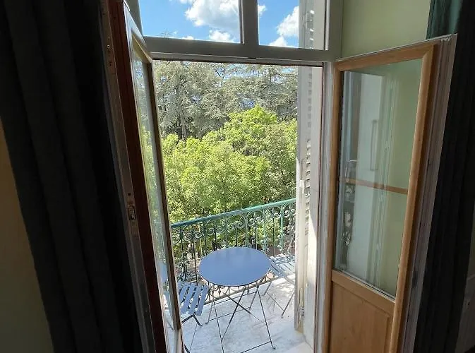 Le Beau Site Grand - Lovely Heritage Cocoon Park